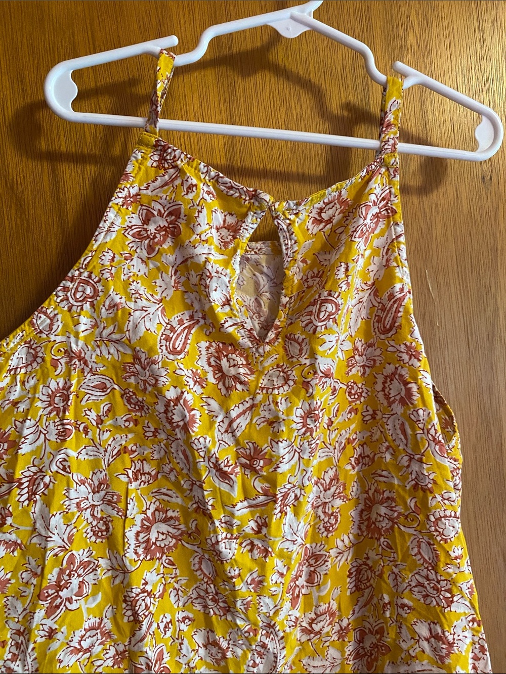 Old Navy halter strap top - Picture 5 of 5